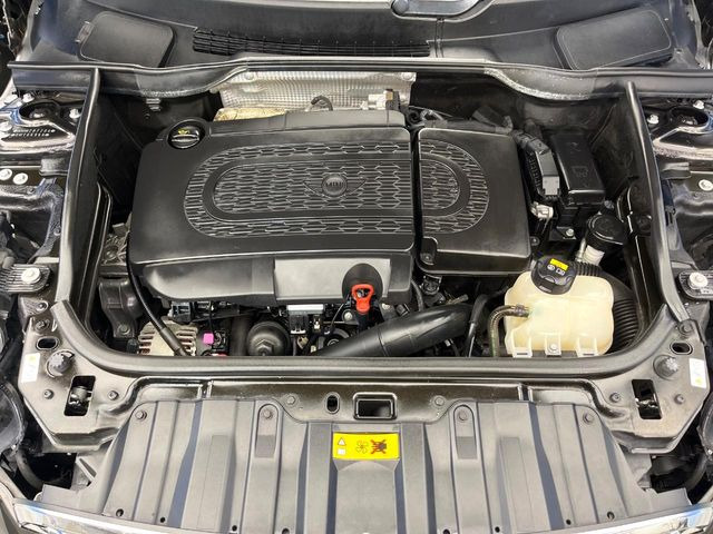 �����X�ł́A�e���[�J�[�̐�p�f�f�e�X�^�[�𓱓��B���Ǝ��i�����e�N�j�J���X�^�b�t���풓���Ă���܂��̂ŁA������̍ۂɂ����S���Ă����p���������܂��B