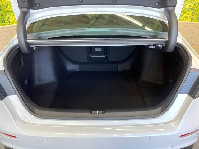 ���i�̂���������ʋ΁A���}���ɏ\���ȉ׎��X�y�[�X���m�ۂ��Ă���܂��B