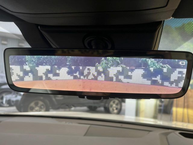 �y�f�W�^���C���i�[�~���[�z��Ȃ̑傫�ȉו��⓯��҂Ō�����m�F���Â炢���ł����S!�J�������B�e�����ԗ�����̉f�������[���~���[���ɕ\���B�N���A�Ȏ��E�ŏ󋵂̊m�F���\�ł�!