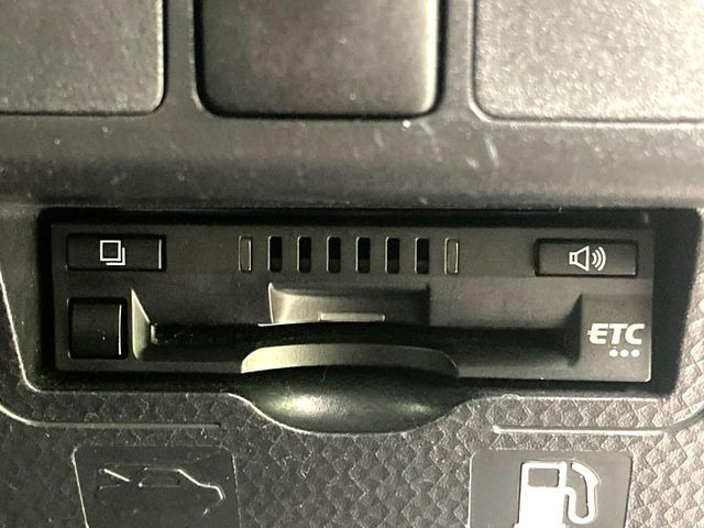 【ETC】高速道路の料金所をストレスなく通過!話題のスポットやサービスエリアに多い「スマートIC」利用時は必須のアイテムです。当店でセットアップを実施、ご納車当日からすぐにご利用いただけます!