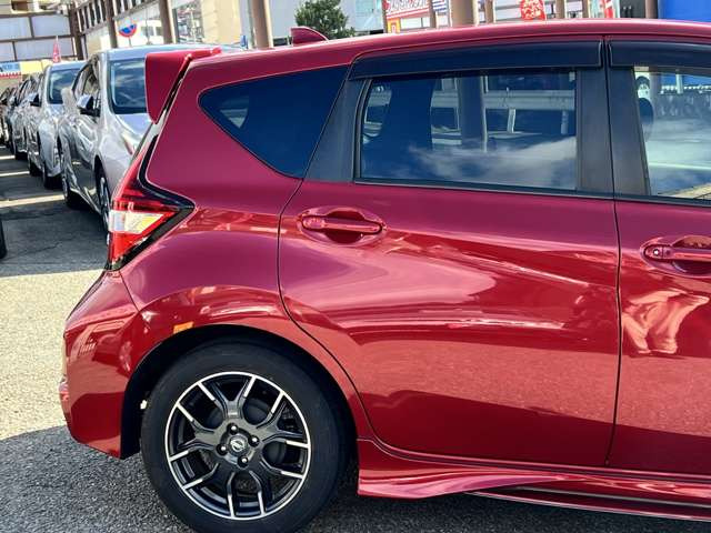 ���Ђ́A���q���܂̃j�[�Y�ɂ������o����悤�A�L�x�ȎԎ����葵���Ă���܂��B����芷���̍ۂ��A����A��낵�����肢�������܂��B