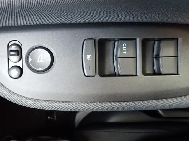 �d���i�[���h�A�~���[�E�p���[�E�B���h�E�������Ă��܂��B