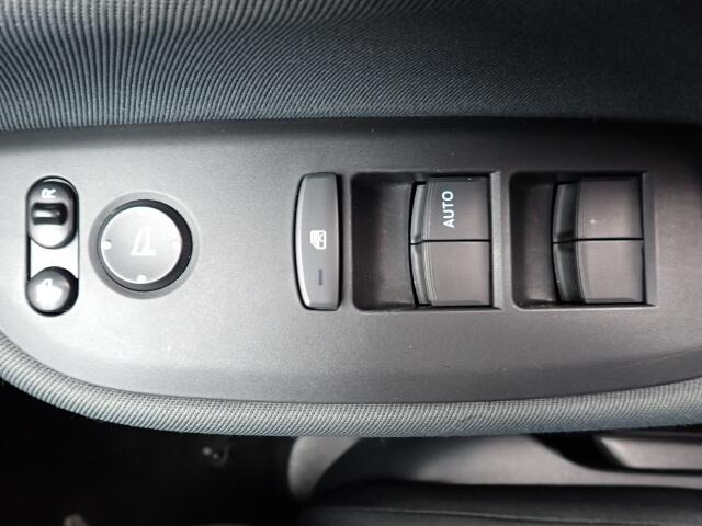 �d���i�[���h�A�~���[�E�p���[�E�B���h�E�������Ă��܂��B