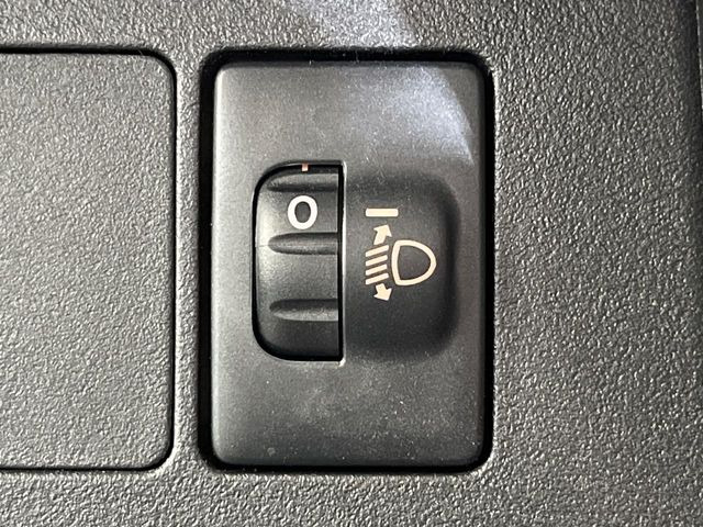 �y�w�b�h���C�g���x���C�U�[�z���C�g�̍����������\��!����≺���Ń��C�g�̍����������\�ł��̂ŁA�ǂ�ȍ⓹�ł����E�ǍD��