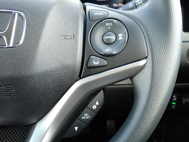 �y�N���[�Y�R���g���[���z�������H�ł̒��������s���y�Ɂ�A�N�Z���y�_���𓥂܂��Ɏԑ������ɕۂ��Ƃ��\�ł��B�O���̎ԗ������m���ĎԊԂ�ۂ悤�ɑ��x���߂��Ă���܂�!!