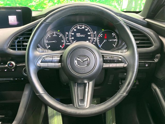 �y�����v�����X�e�A�����O�z�㎿�Ȋv���g�p���邱�ƂŁA��ɂ����������݂ƂĂ��^�]���₷���n���h���ł���