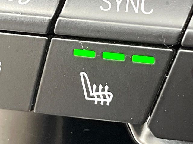 ���t�����g�V�[�g�q�[�e�B���O:�^�]�ȁE����ȋ��ɎO�i�K�Œ��߂��\�ȃV�[�g�q�[�^�[�𑕔����Ă���܂��B�G�߂��킸���K�ɂ��g�p���������܂��B