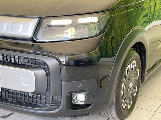 �yLED�w�b�h���C�g�z���V����ԑ��s�����ǍD�Ȏ��E���m�ۂ����S���ĉ^�]�ł��鍂�P�xLED�w�b�h���C�g�𑕔�!�_�����x�������A����d�͂��}�����Ă��܂��B