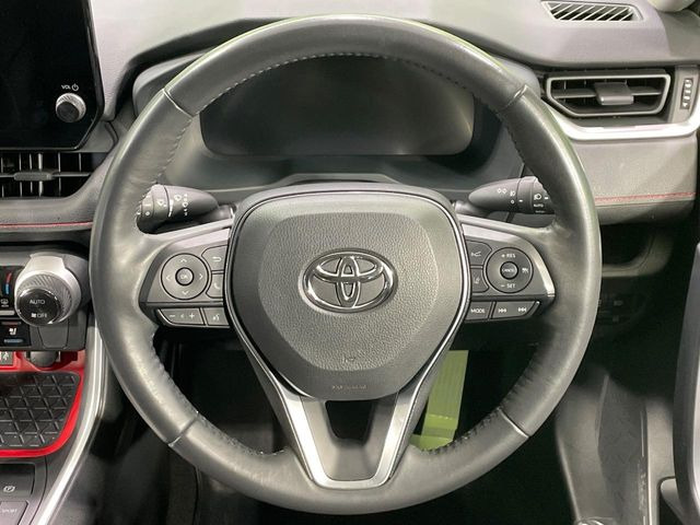 �y�����v�����X�e�A�����O�z�㎿�Ȋv���g�p���邱�ƂŁA��ɂ����������݂ƂĂ��^�]���₷���n���h���ł���