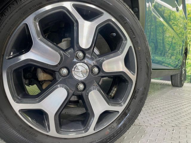 �y����15�C���`�A���~�z�C�[���z�O�ςɃ}�b�`���������A���~�z�C�[���𑕒����Ă���܂��B�e��ЊO�A���~�z�C�[����A�X�^�b�h���X�^�C�����戵�����Ă���܂��B���񂲑��k����������