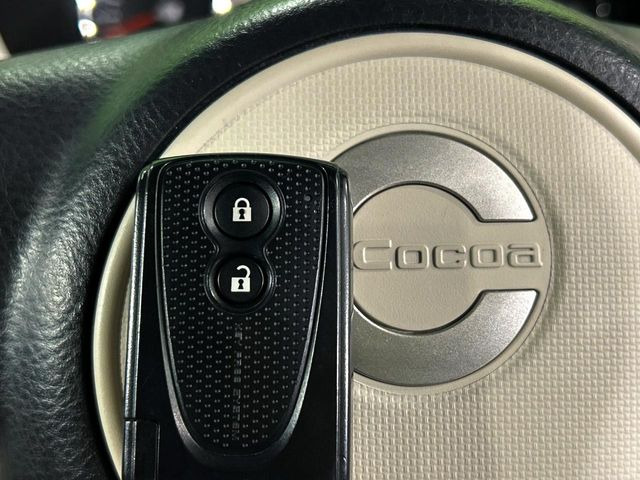 �y�L�[�t���[�V�X�e���z�J�o����|�P�b�g�ɓ��ꂽ�܂܂ł��h�A�̎{���E�������\�ȃX�}�[�g�L�[�𑕔��B�G���W���̃I���E�I�t�����J�M�����o���K�v����������Ƃ��Ă��֗��ł���