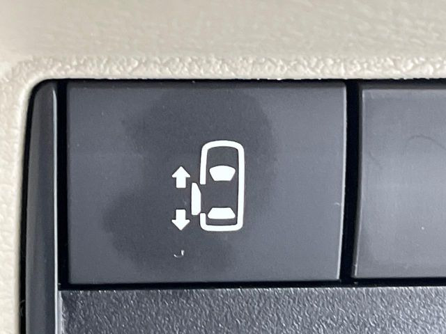 �y�p���[�X���C�h�h�A�z�X�}�[�g�L�[��^�]�Ȃ̃X�C�b�`�ŃX���C�h�h�A�̊J���\���d��������͂����ăh�A���J����K�v�������A���������q�l�ł��A�d���ו��������Ă��鎞�����N�ɊJ���߂ł��܂���