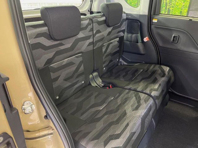 ���i���ȃI���W�i���t���A�}�b�g���I�v�V�����ɂĂ��p�ӂ��Ă���܂��B���D���ȃf�U�C����J���[�����Ԃɍ��킹�đI��ł����������Ƃ��ł��܂���