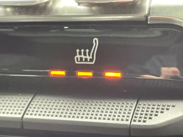 ���t�����g�V�[�g�q�[�e�B���O:�^�]�ȁE����ȋ��ɎO�i�K�Œ��߂��\�ȃV�[�g�q�[�^�[�𑕔����Ă���܂��B�G�߂��킸���K�ɂ��g�p���������܂��B