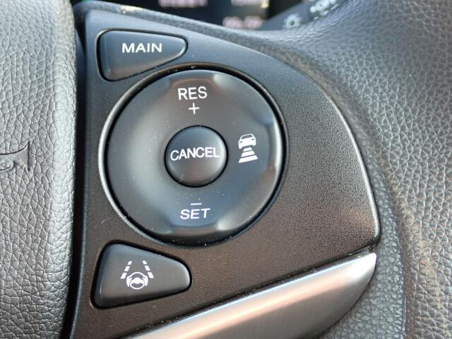 �y�N���[�Y�R���g���[���z�������H�ł̒��������s���y�Ɂ�A�N�Z���y�_���𓥂܂��Ɏԑ������ɕۂ��Ƃ��\�ł��B�O���̎ԗ������m���ĎԊԂ�ۂ悤�ɑ��x���߂��Ă���܂�!!