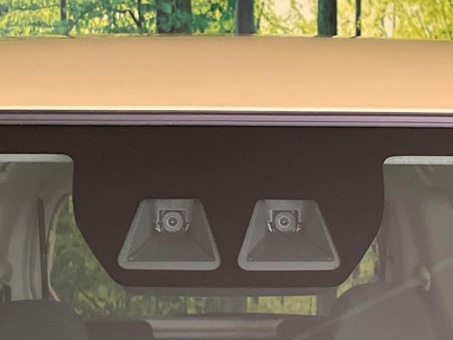 �y�X�}�[�g�A�V�X�g�z���s���ɑO���̎ԗ�����F�����A�Փ˂������Ȏ��͌x��ƃu���[�L�ŏՓˉ���Ɣ�Q�y�����A�V�X�g�B�����S�Ƀh���C�u�����y���݂��������܂��B