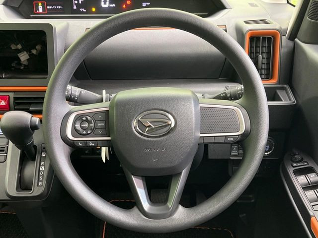 �y�X�e�A�����O�X�C�b�`�z�^�]���A�O������ڐ������炷���ƂȂ��A�I�[�f�B�I���̑��삪�\�ȕ֗��@�\!���S&���K�ȃh���C�u�����o���Ă���܂���