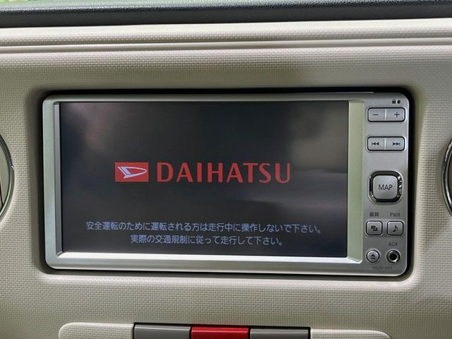 �y�����i�r�z�l�C�̏����i�r�𑕔����Ă���܂��B�i�r�̎g���₷���͂������A�I�[�f�B�I�@�\���[��!�L�����v�◷�s�͂������A�ʋ΂┃�����ȂǕ��i�̃h���C�u���y�����Ȃ�͂���