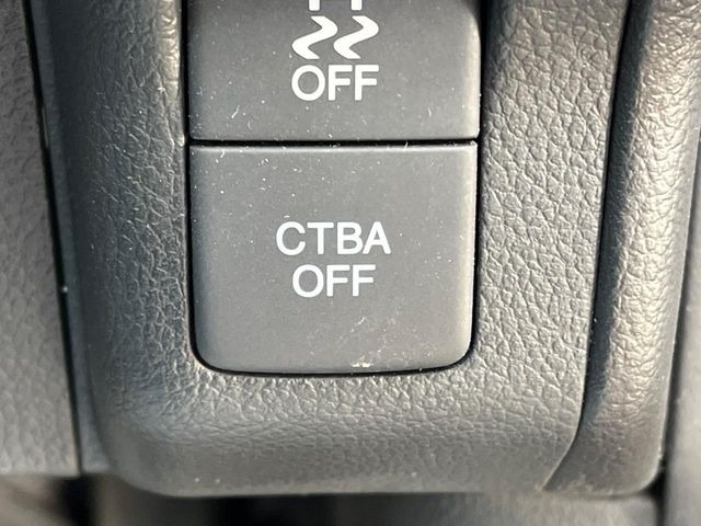 �y�V�e�B�u���[�L�A�N�e�B�u�V�X�e���z�ᑬ���s���ɑO���̎ԗ�����F�����A�Փ˂������Ȏ��͌x��ƃu���[�L�ŏՓˉ���Ɣ�Q�y�����A�V�X�g�B�����S�Ƀh���C�u�����y���݂��������܂��B