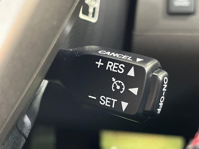 �y�N���[�Y�R���g���[���z�������H�����N���N���s�B�A�N�Z���𗣂��Ă���葬�x�ő��s���ł��A�������^�]���̕��S���y��!�����E�������ȒP�ȃX�C�b�`����Œ����ł��܂��B