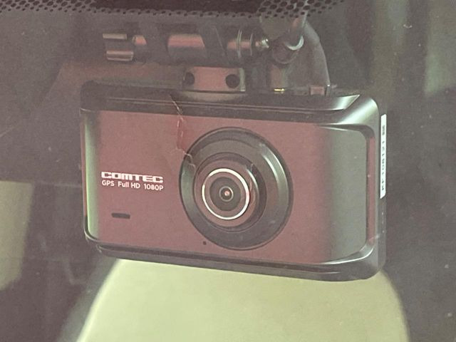 �y�h���C�u���R�[�_�[�z���S�E���S�ȃJ�[���C�t�ɕK�{�̃h���C�u���R�[�_�[�𑕔�!���s���͂������A������^�]�⎖�̂ɑ��������ۂ̏󋵂��f���ŋL�^���A����̃��X�N�ɔ����܂��B