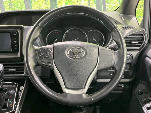 �y�����v�����X�e�A�����O�z�㎿�Ȋv���g�p���邱�ƂŁA��ɂ����������݂ƂĂ��^�]���₷���n���h���ł���