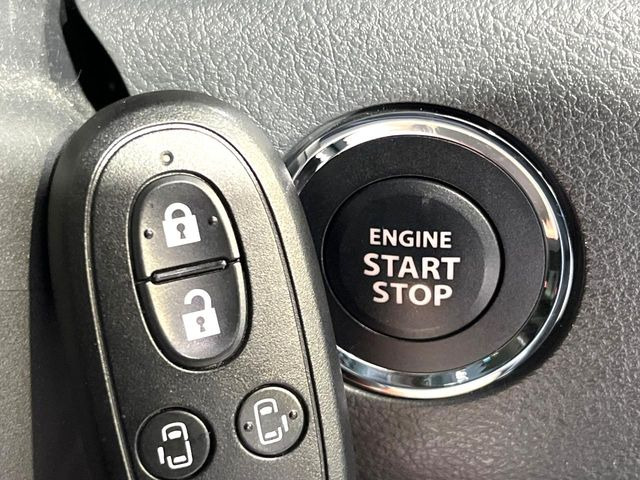 �y�L�[���X�X�^�[�g�V�X�e���z�J�o����|�P�b�g�ɓ��ꂽ�܂܂ł��h�A�̎{���E�������\�ȃX�}�[�g�L�[�𑕔��B�G���W���̃I���E�I�t�����J�M�����o���K�v����������Ƃ��Ă��֗��ł���