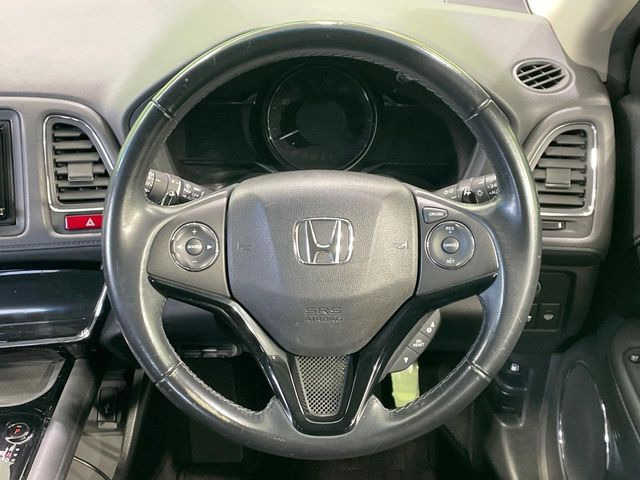 �y�����v�����X�e�A�����O�z�㎿�Ȋv���g�p���邱�ƂŁA��ɂ����������݂ƂĂ��^�]���₷���n���h���ł���