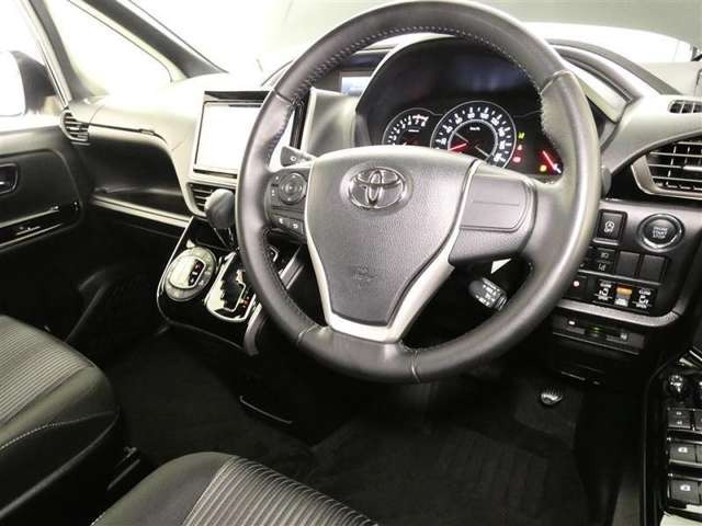 ヴォクシー2.0 ZS 煌II