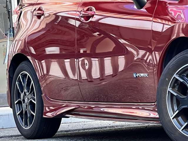 ���Ђ́A���q���܂̃j�[�Y�ɂ������o����悤�A�L�x�ȎԎ����葵���Ă���܂��B����芷���̍ۂ��A����A��낵�����肢�������܂��B