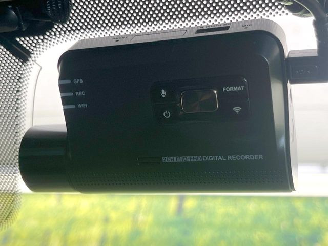 �y�h���C�u���R�[�_�[�z�h���C�u���R�[�_�[����!���s���͂������A������^�]�⎖�̂ɑ��������ہA�f���ŋL�^���A����̃��X�N�ɔ����܂��B���L�^�pSD�J�[�h�͂��q�l�����g�ł��������������K�v������܂��B