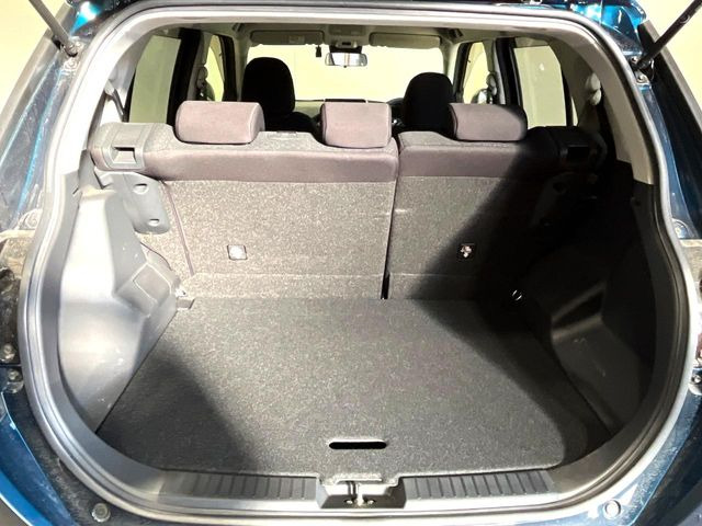 ���i�̂���������ʋ΁A���}���ɏ\���ȉ׎��X�y�[�X���m�ۂ��Ă���܂��B