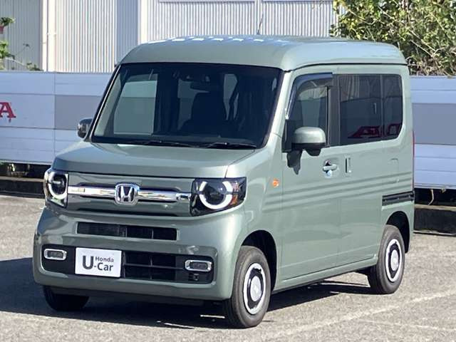 N-VANファン ターボ 4WD