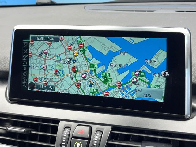 �������i�r:��̊��̂���i�r�́A����������ԓ������o���Ă���܂��B�I�[�f�B�I�@�\���[�����Ă���܂��̂ŁA�^�]�����y���߂܂���