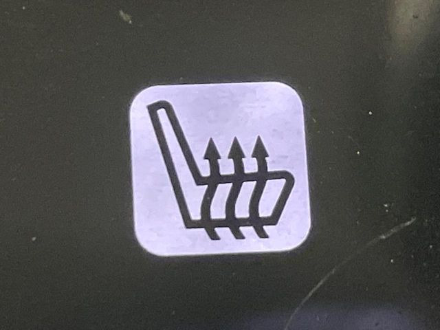 �y�V�[�g�q�[�^�[�z�������ɏd�󂷂�V�[�g�q�[�^�[!�G�A�R����葁�����܂��Ă����̂Ŋ�����̐l�����S�ł��ˁ�G�A�R���̉����͊������邩����A�Ƃ������ɂ����������߂ł��B