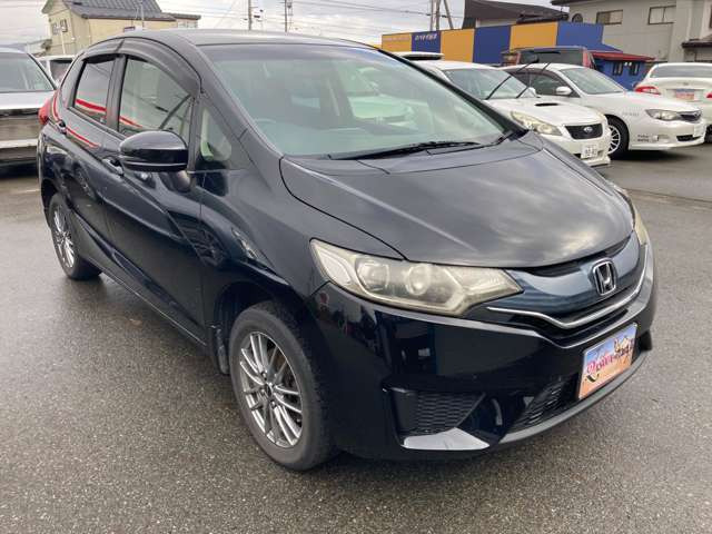 フィット1.3 13G Fパッケージ 4WD