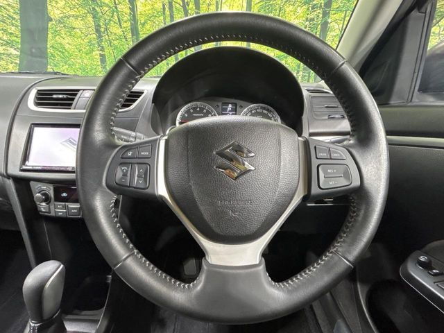 �y�����v�����X�e�A�����O�z�㎿�Ȋv���g�p���邱�ƂŁA��ɂ����������݂ƂĂ��^�]���₷���n���h���ł���