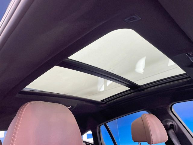 ���p�m���~�b�N�X���C�f�B���O���[�t::�唗�͂̃p�m���}���[�t�́A�㕔���Ȃɂ܂ő����Ă���A�J���I�ȋ�Ԃ����y���݂��������܂��B