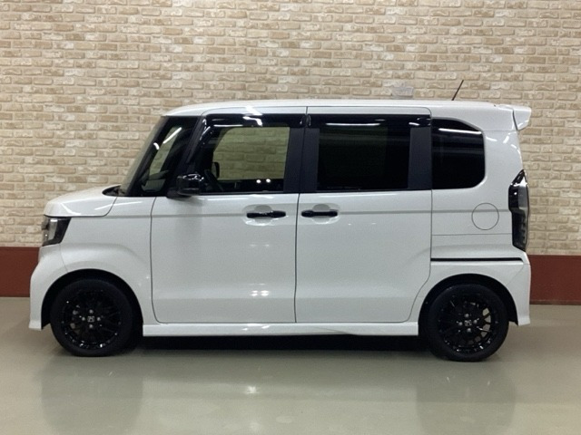 N-BOXカスタムL ターボ スタイルプラス ブラック