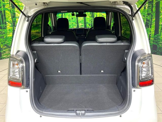 ���i�̂���������ʋ΁A���}���ɏ\���ȉ׎��X�y�[�X���m�ۂ��Ă���܂��B�Z�J���h�V�[�g��|���ƁA�傫�ȉו��̐ύڂ��\�ł���