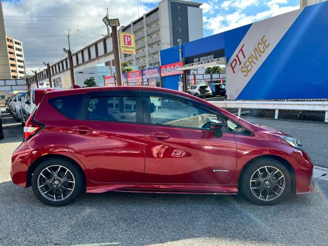 �O���[�v���݌ɐ�200��ȏ�!!�L�x�ȍ݌ɂ̒����炨�q�l�ɂ҂�����Ȉ�������Ă������܂�!!