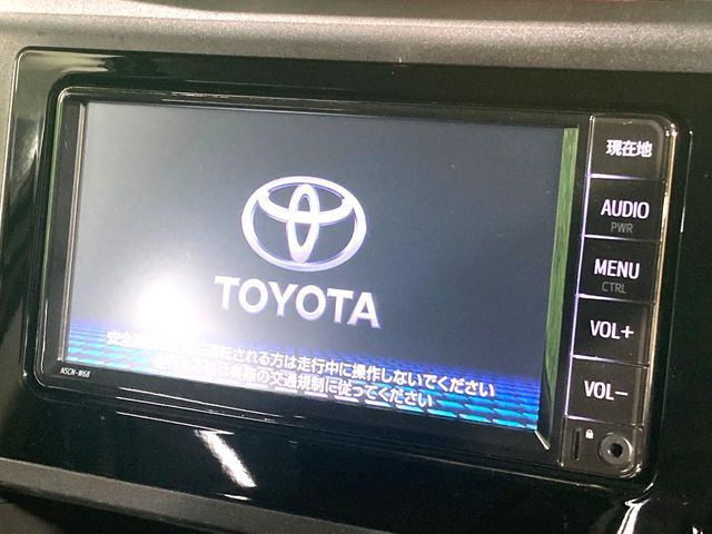 【純正ナビ】人気の純正ナビを装備。オーディオ機能も充実しており、Bluetooth接続すればお持ちのスマホやMP3プレイヤーの音楽を再生可能!毎日の運転がさらに楽しくなります!!