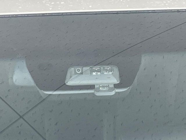 �y�O�He-Assist�z���s���ɑO���̎ԗ�����F�����A�Փ˂������Ȏ��͌x��ƃu���[�L�ŏՓˉ���Ɣ�Q�y�����A�V�X�g�B�����S�Ƀh���C�u�����y���݂��������܂��B