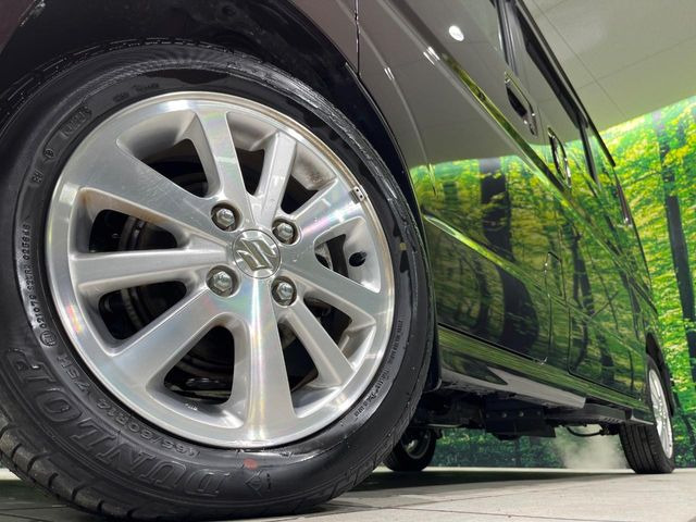 �y����14�C���`�A���~�z�C�[���z�O�ςɃ}�b�`���������A���~�z�C�[���𑕒����Ă���܂��B�e��ЊO�A���~�z�C�[����A�X�^�b�h���X�^�C�����戵�����Ă���܂��B���񂲑��k����������