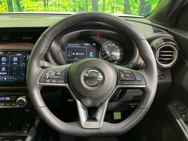 �y�����v�����X�e�A�����O�z�㎿�Ȋv���g�p���邱�ƂŁA��ɂ����������݂ƂĂ��^�]���₷���n���h���ł���