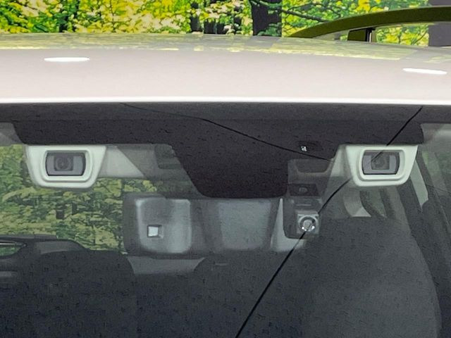 �y�A�C�T�C�g�z�O���̎ԗ��������m���A�Փ˂������Ȏ��͌x��Œ��ӂ𑣂��A�u���[�L�𓥂ޗ͂��T�|�[�g�B�u���[�L�𓥂߂Ȃ������ꍇ�͏Փ˔�Q�y���u���[�L���쓮�A�Փˉ�����T�|�[�g���܂��B