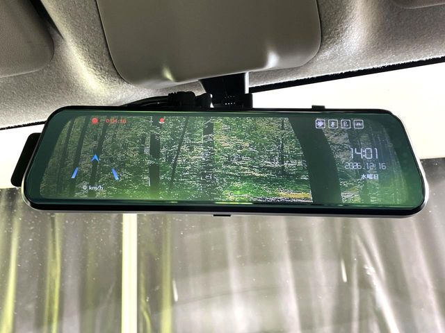 �y�f�W�^���C���i�[�~���[�z��Ȃ̑傫�ȉו��⓯��҂Ō�����m�F���Â炢���ł����S!�J�������B�e�����ԗ�����̉f�������[���~���[���ɕ\���B�N���A�Ȏ��E�ŏ󋵂̊m�F���\�ł�!