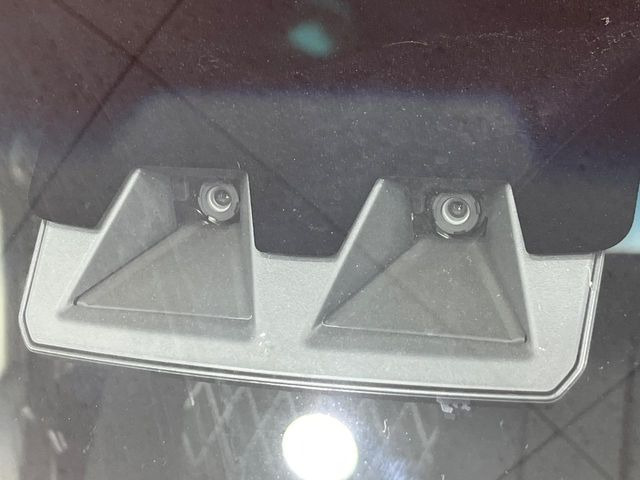 �y�X�}�[�g�A�V�X�g�z���s���ɑO���̎ԗ�����F�����A�Փ˂������Ȏ��͌x��ƃu���[�L�ŏՓˉ���Ɣ�Q�y�����A�V�X�g�B�����S�Ƀh���C�u�����y���݂��������܂��B