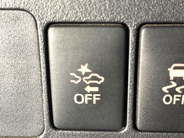 �y�X�}�[�g�A�V�X�g�z���s���ɑO���̎ԗ�����F�����A�Փ˂������Ȏ��͌x��ƃu���[�L�ŏՓˉ���Ɣ�Q�y�����A�V�X�g�B�����S�Ƀh���C�u�����y���݂��������܂��B