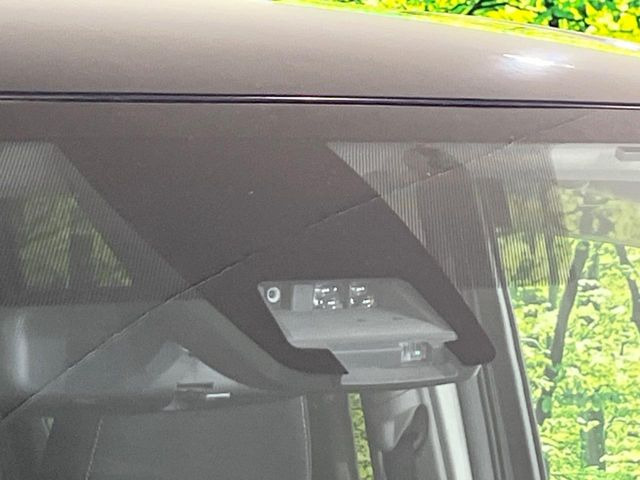 �y�g���^�Z�[�t�e�B�Z���X�z���s���ɑO���̎ԗ�����F�����A�Փ˂������Ȏ��͌x��ƃu���[�L�ŏՓˉ���Ɣ�Q�y�����A�V�X�g�B�����S�Ƀh���C�u�����y���݂��������܂��B